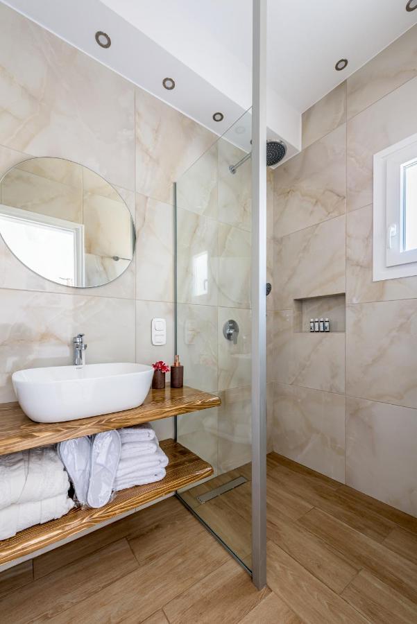 Elea Hotel Adamantas  Luaran gambar